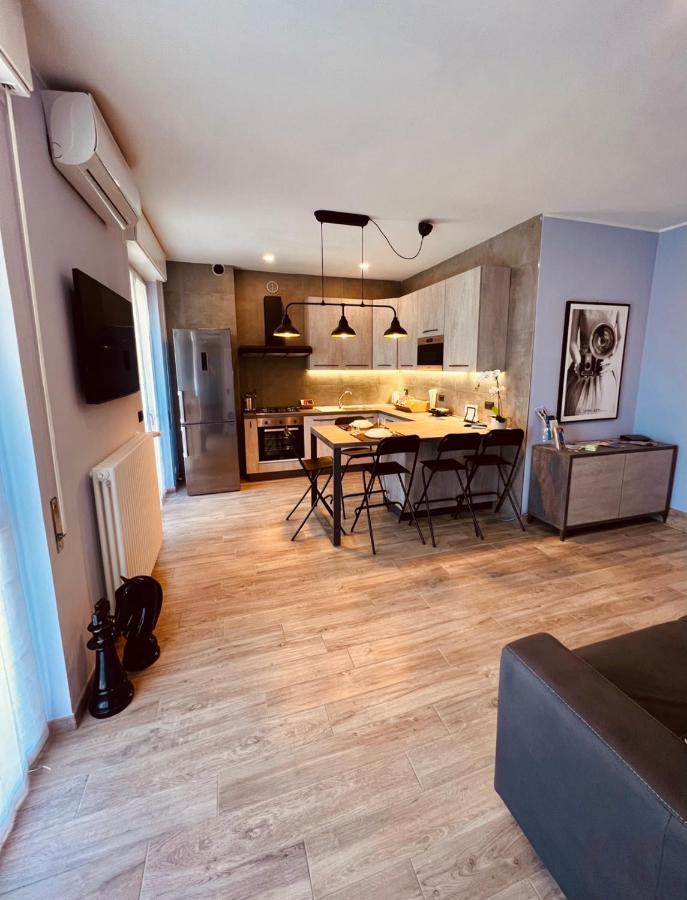 La Tana Del Ludo Apartment Baveno Bagian luar foto